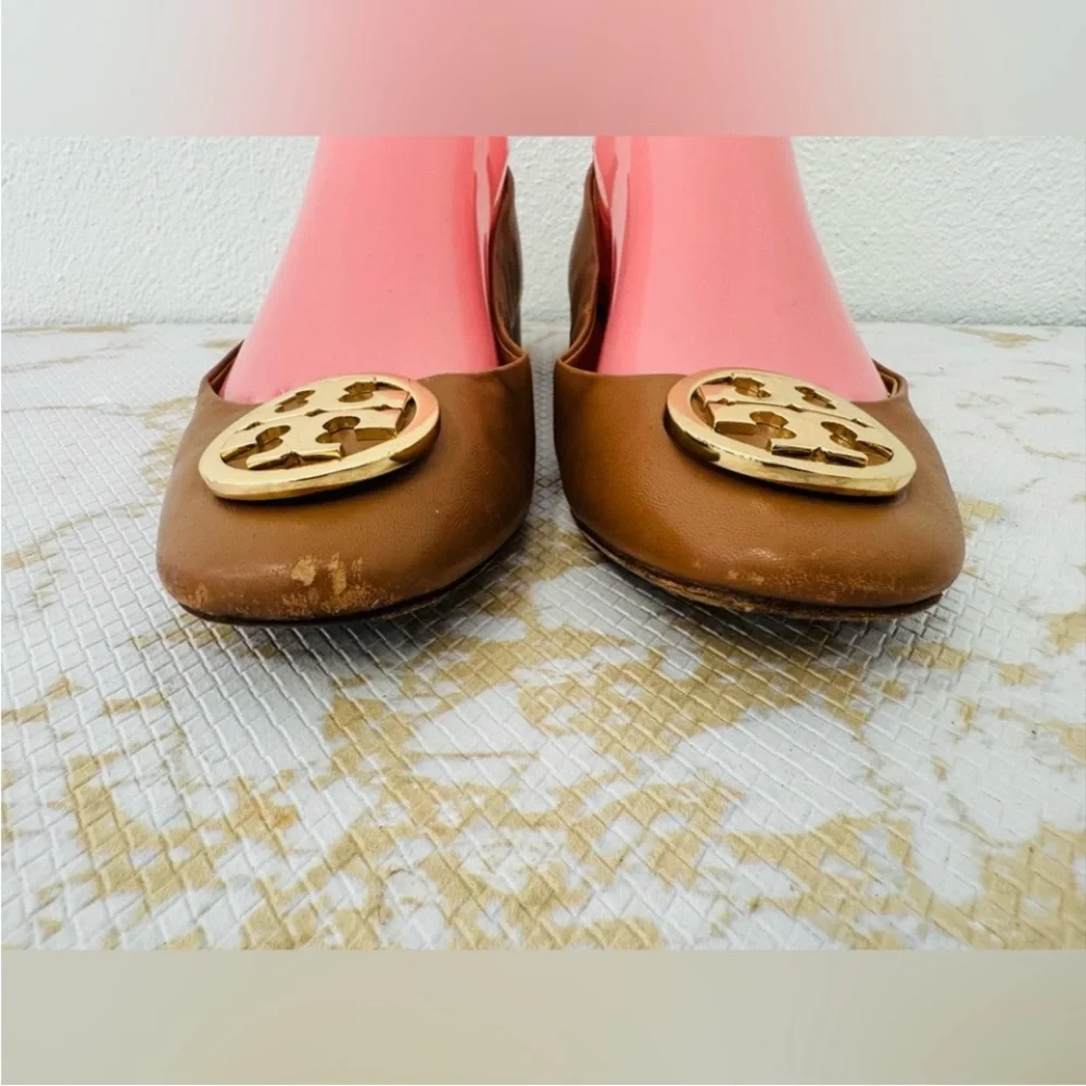 Tory Burch Chelsea Caramel Tan Leather Pump Block Heel Gold Logo Sz 7 EUC